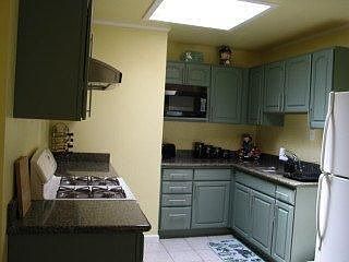 3rd image of 175 Frankfort St