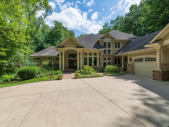 5th image of 2227 Preserve Blvd