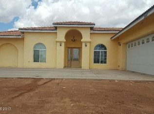 3207 N Hawthorn Ave, Douglas, AZ 85607