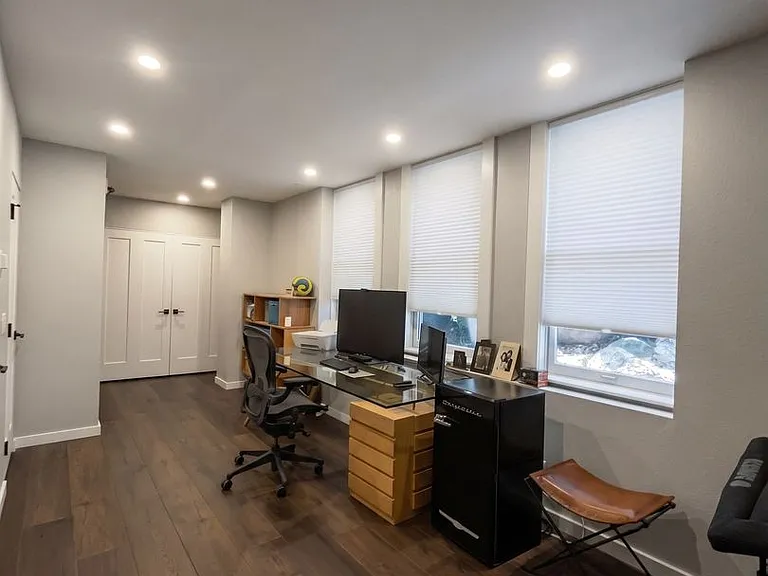 218 N French St — Photo 18