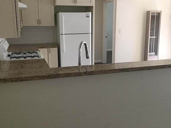 4th image of 616 O St APT 25B