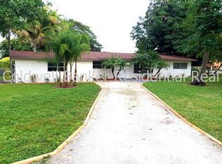 5975 SW 74th Ave, Miami, FL 33143