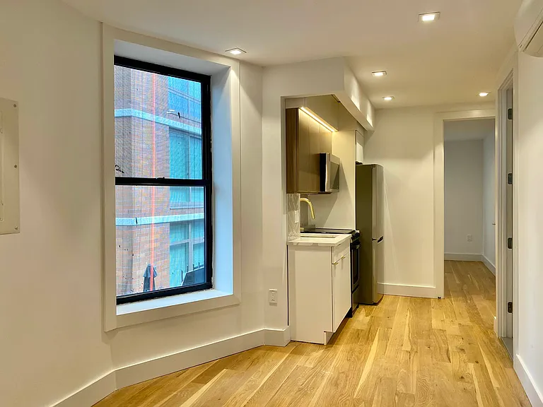 223 E 96th St #5A — Photo 3