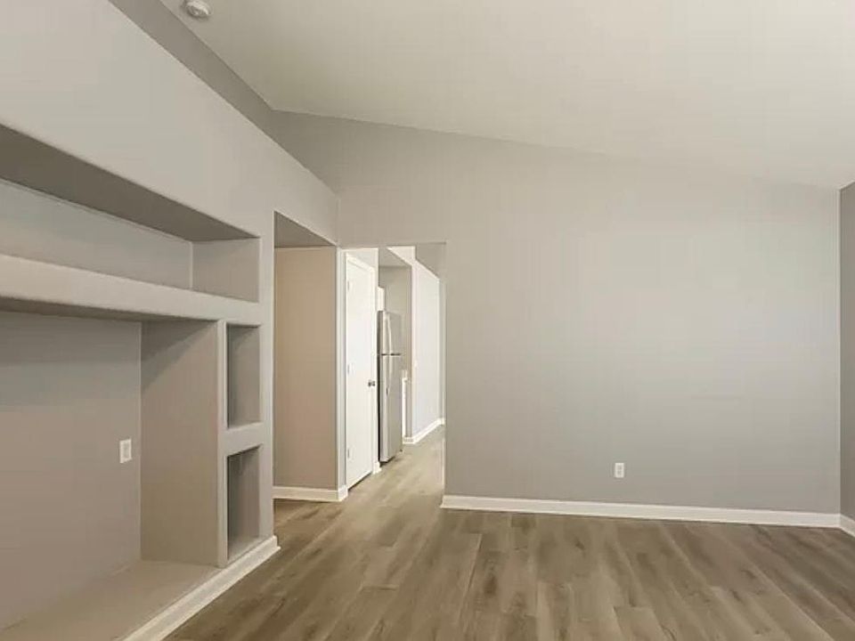 1st image of 8618 W College Dr