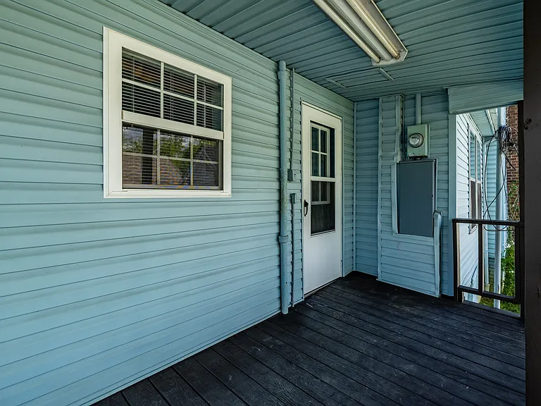305 Church St — Photo 22