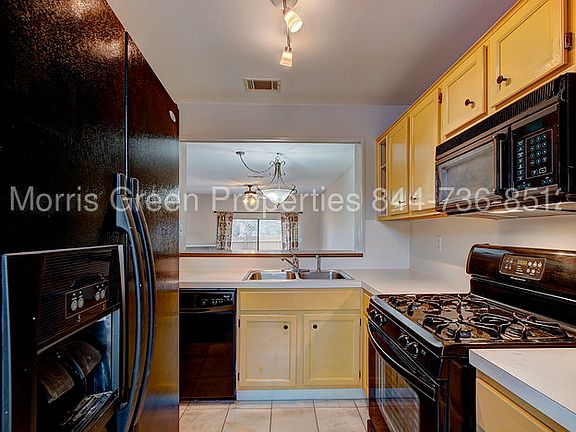 4th image of 1411 Gracy Farms Ln APT 14