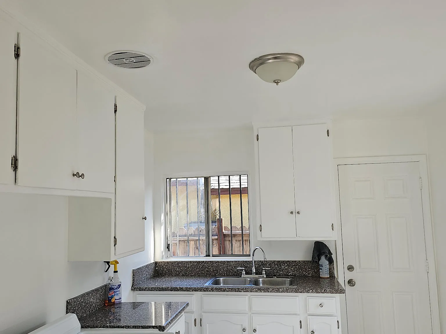 1 bed, 600 sqft, $1,800 — Photo 1