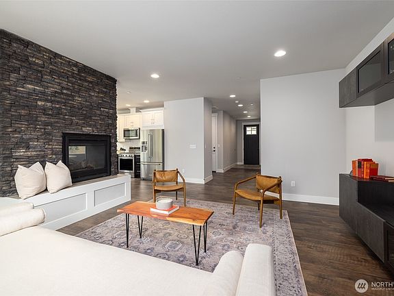 5th image of 611 Upland Drive