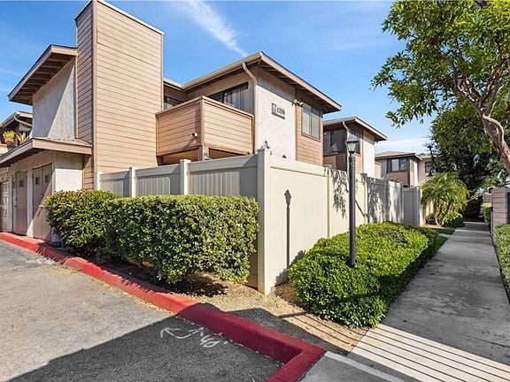 Corner unit with immediate garage access