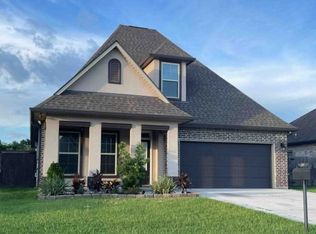 301 Highland Oaks Ave, Gray, LA 70359