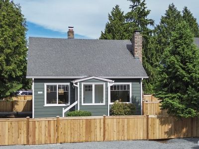 11556 17th Avenue NE, Seattle, WA, 98125