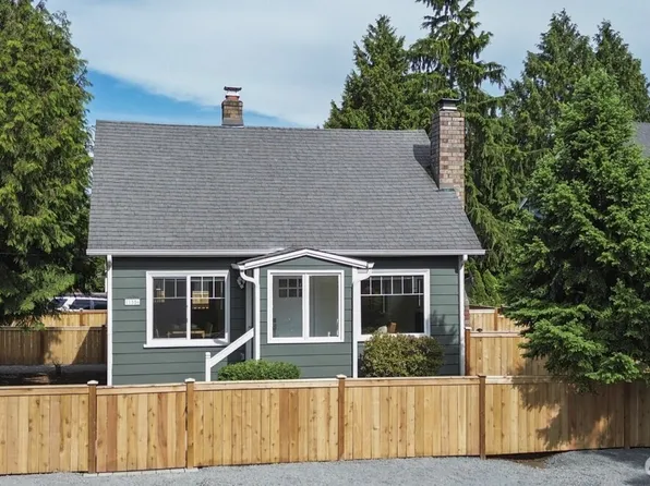11556 17th Avenue NE, Seattle, WA 98125