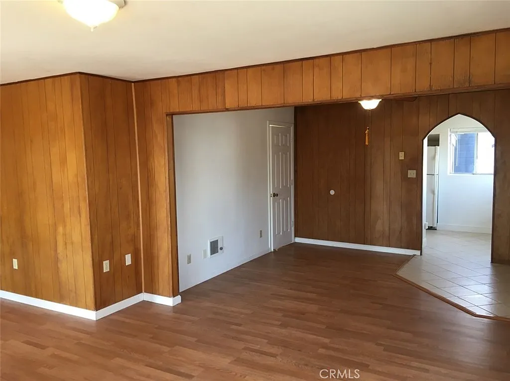 1 bed, 876 sqft, $1,400 — Photo 2