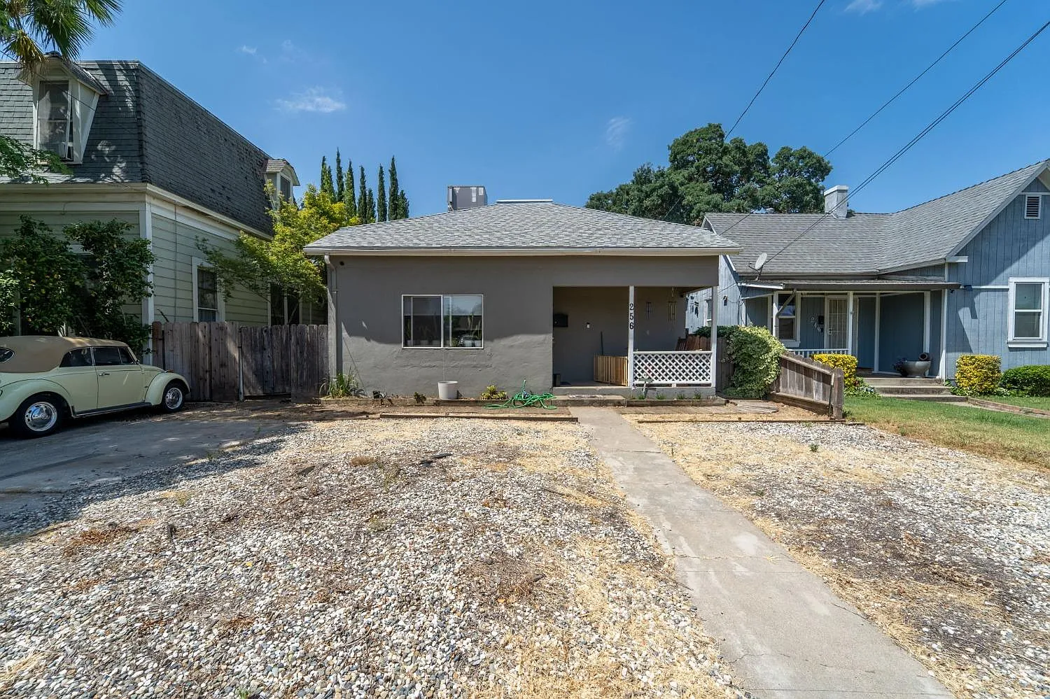 256 S 2nd Ave photo 1