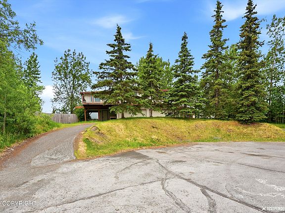 4th image of 11100 Aurora Cir
