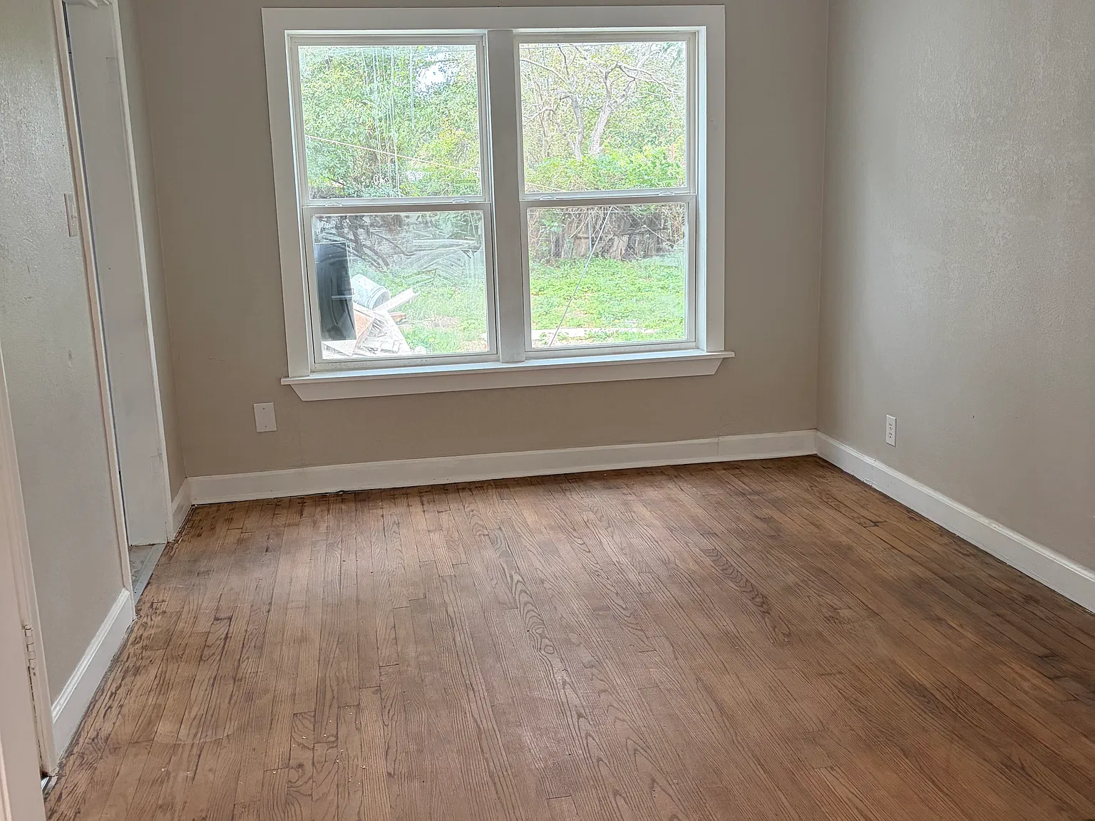 3 bed, 1018 sqft, $1,150 — Photo 3