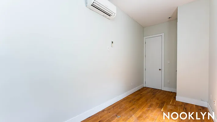 Rented by Nooklyn NYC LLC | media 41