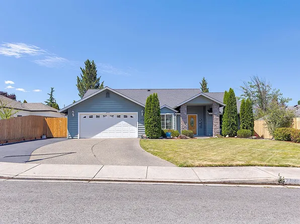 2714 SW Trinity Way, Grants Pass, OR 97527