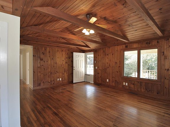 5th image of 61 Cranberry Lane