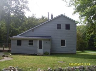 2 Jamesburg Rd, Hewitt, NJ 07421