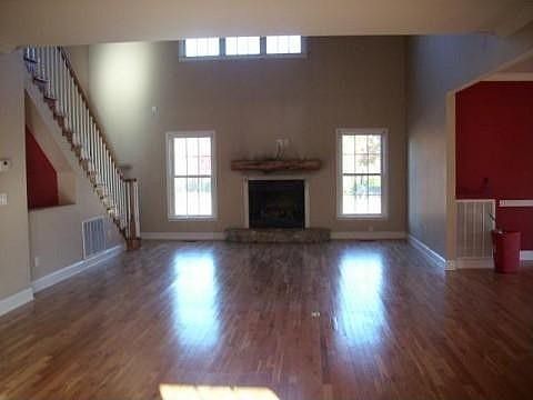 2nd image of 3360 Hord Rd