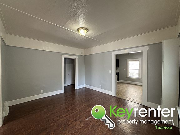 3rd image of 1408 S 14th St APT 6