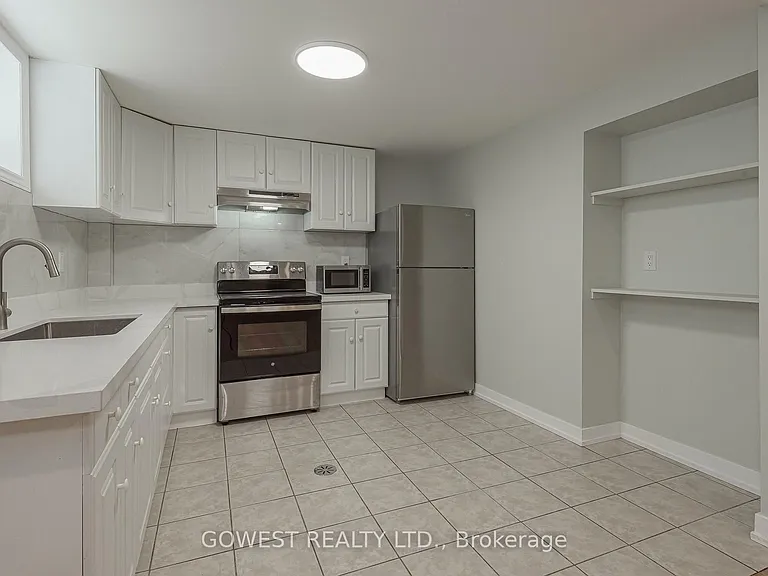 134 Grenadier Rd #4 — Photo 17