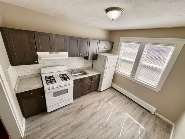 196 Washington Street Lynn, MA 01902, 196 Washington St APT 8, Lynn, MA 01902