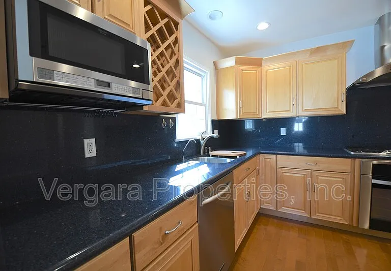 6531 W 85th St — Photo 25