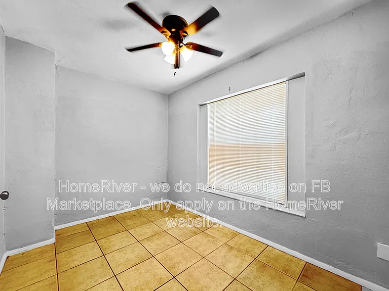 5206 N 15th St — Photo 17
