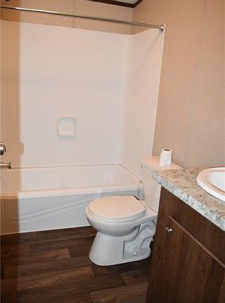 4th image of 20276 Weinberger Rd