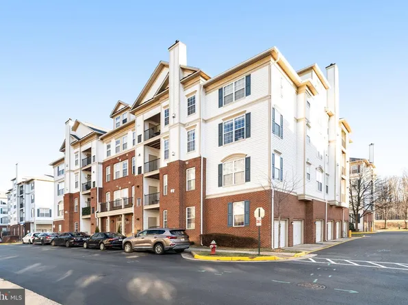 11623 Cavalier Landing Ct Unit 304, Fairfax, VA 22030