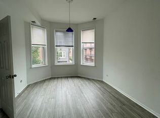 2346 W. Taylor, Chicago, IL 60612