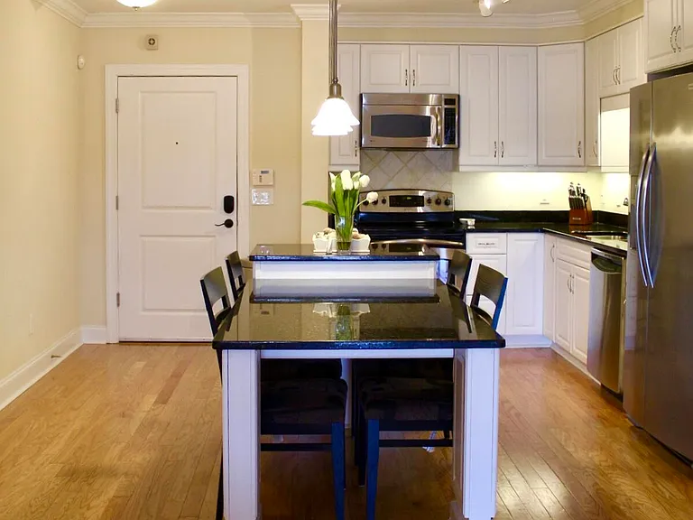 6831 Main St #225 — Photo 3