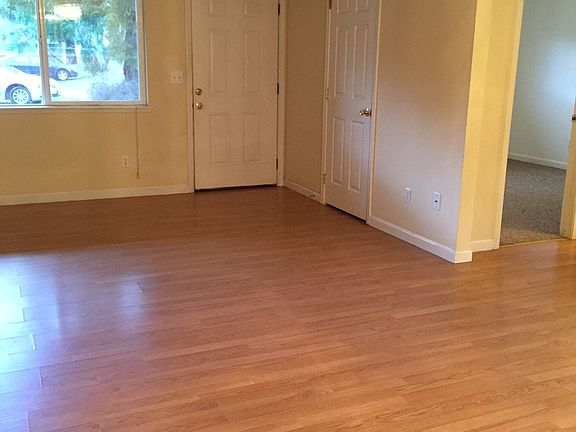 4th image of 1729 SE Mason St #B