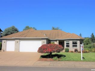 4881 Southampton Dr SE, Salem, OR 97302