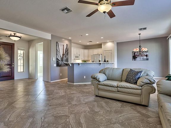3rd image of 22924 N Las Positas Dr