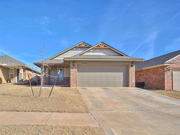 2nd image of 4624 Crystal Hill Dr