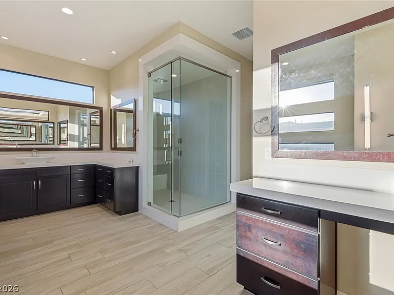 64 Grey Feather Dr — Photo 33