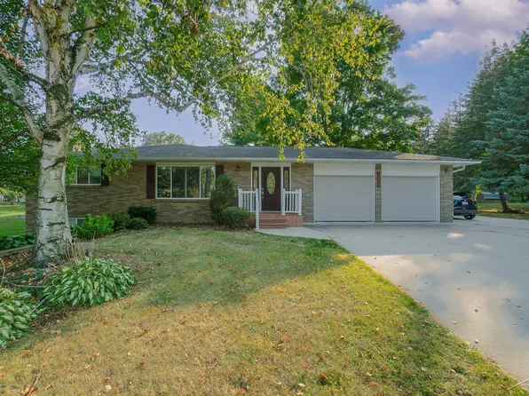 8675 N River Rd, Freeland, MI 48623