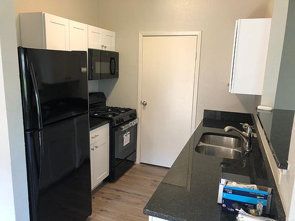 Granite countertops and new appliances