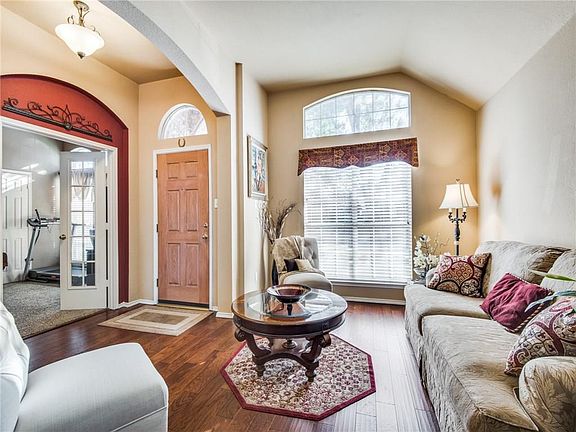 5th image of 5516 Green Hollow Ln