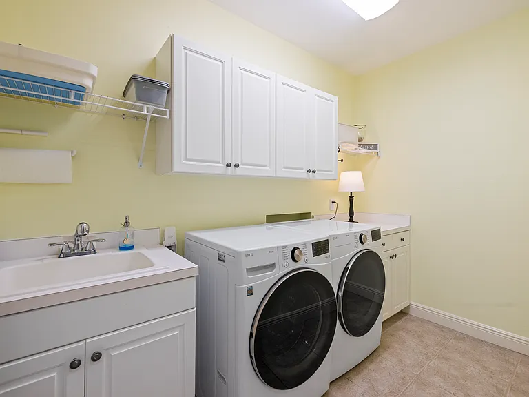 2104 W 1st St #2503 — Photo 33