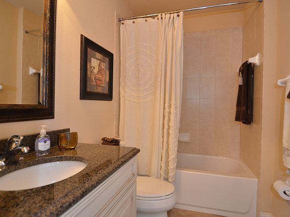 3rd image of 3206 Connemara Dr