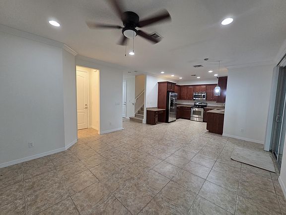 5th image of 4507 Mediterranean Cir