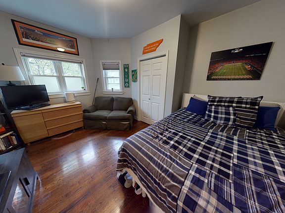 2nd image of 1059 Saratoga St #3B
