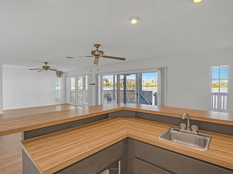 7845 Boca Ciega Dr #A — Photo 19