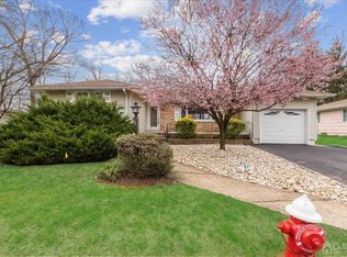 9 Pillar Dr, South Amboy, NJ 08879