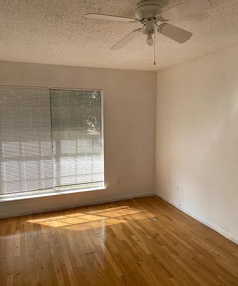1223 Garden Path Dr — Photo 5