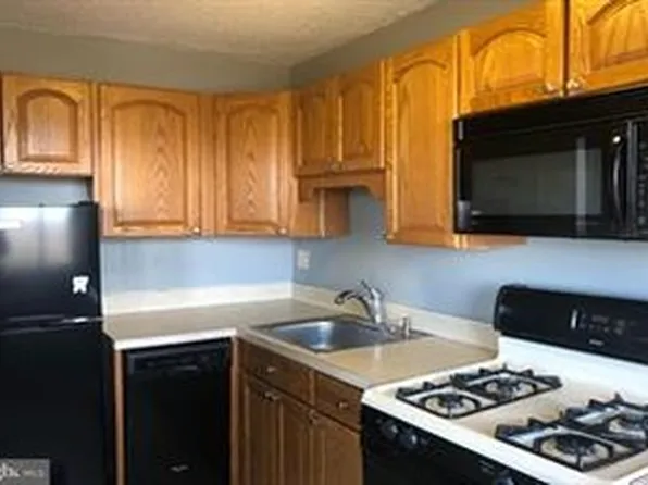 2500 N Van Dorn St APT 1115, Alexandria, VA 22302